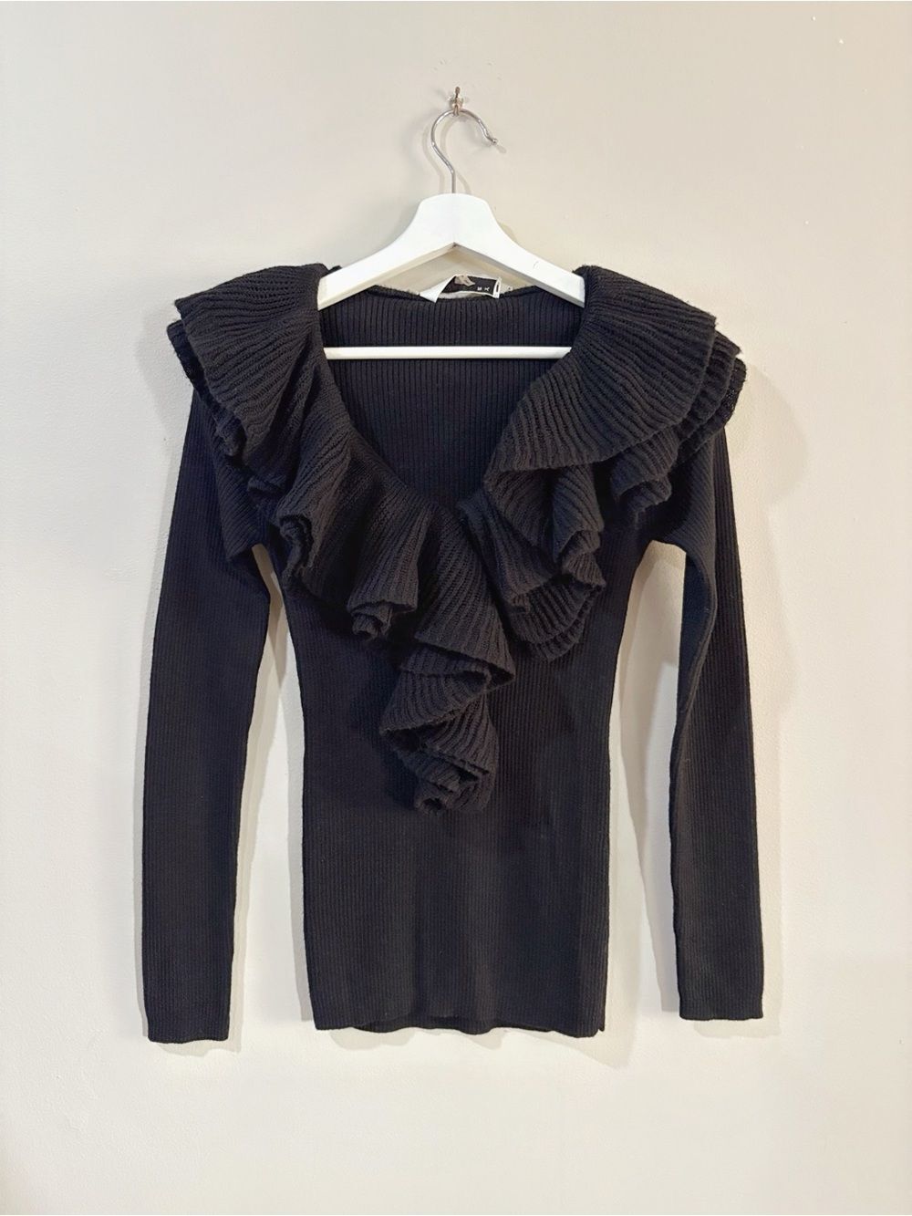 Trina Turk Women S Black Merino Wool Ruffle Knit Sweater Y2K Chic Coquette Goth